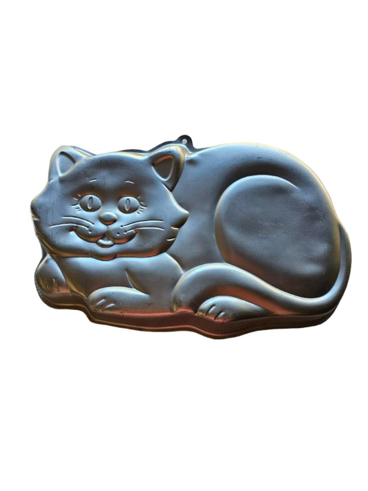 Cat Laying Down Ex Rental Character Tin