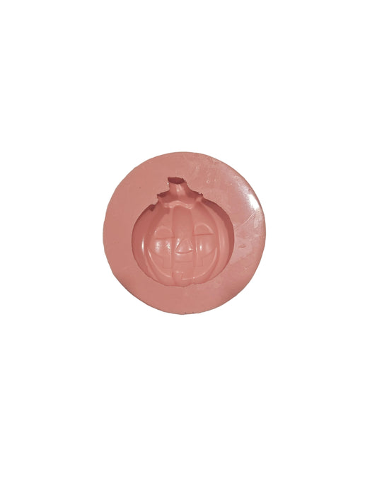 Small silicone mould with a detailed pumpkin cavity for cake decorating