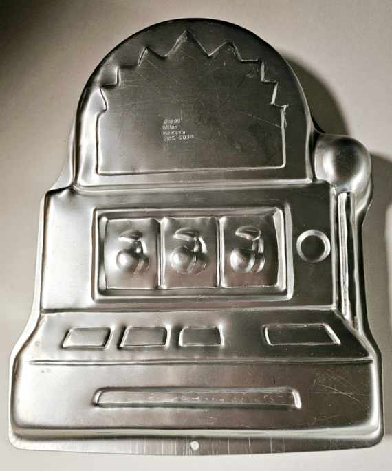 Slot Machine Ex Rental Character Cake Tin