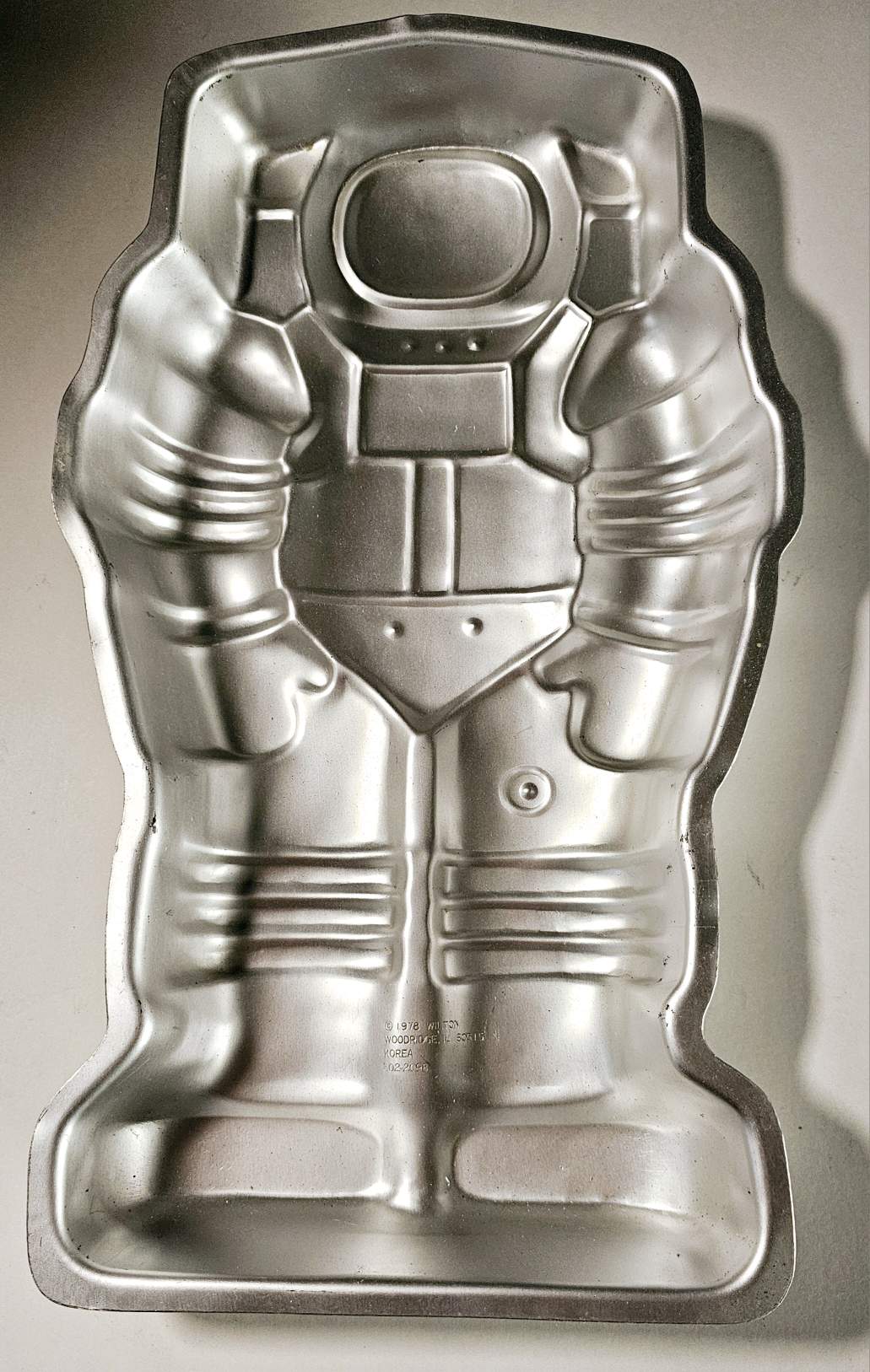 Space Man Ex Rental Character Tin